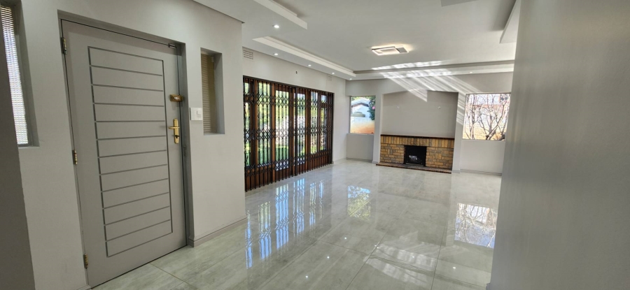To Let 3 Bedroom Property for Rent in Rondebosch Western Cape